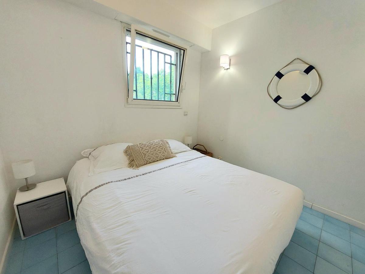 Plage La Salis 3 Chambres, Jardin - 3 Bedrooms Antibes Exterior photo